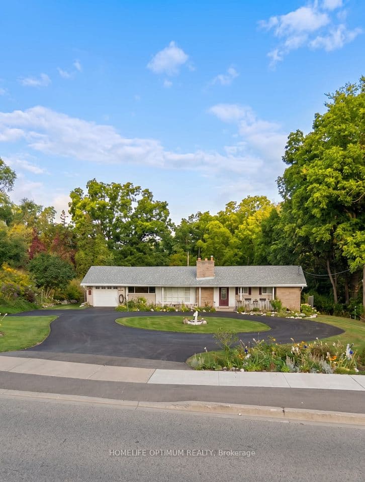 400 Maple Avenue, Halton Hills, ON L7G 1X1 – main photo
