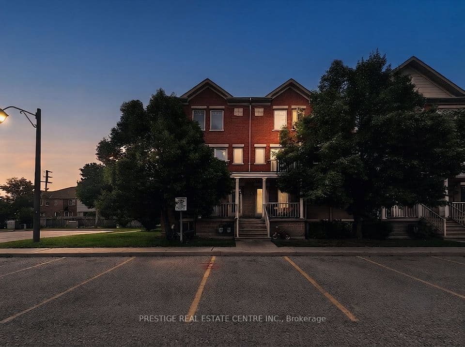 5050 Intrepid Drive 31, Mississauga, ON L5M 0E5 – photo 2