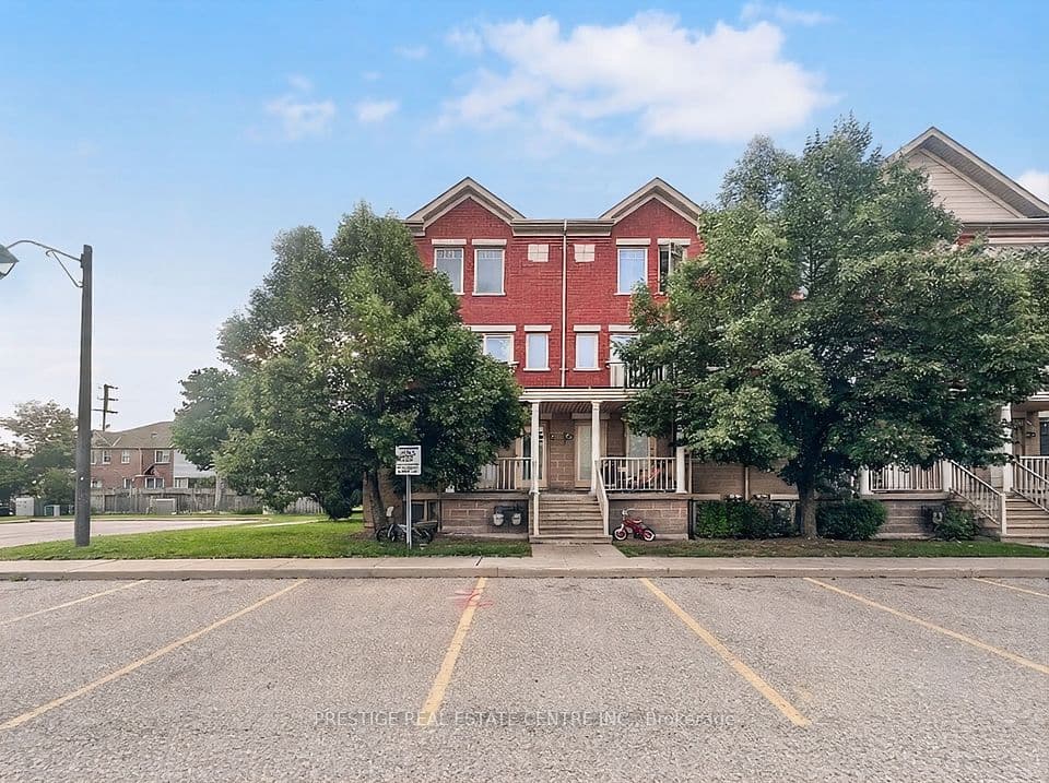 5050 Intrepid Drive 31, Mississauga, ON L5M 0E5 – main photo