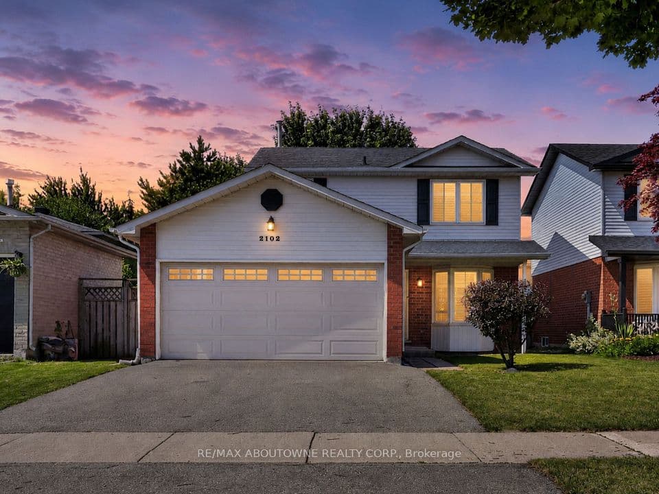 2102 Salma Crescent, Burlington, ON L7M 3T1 – photo 3