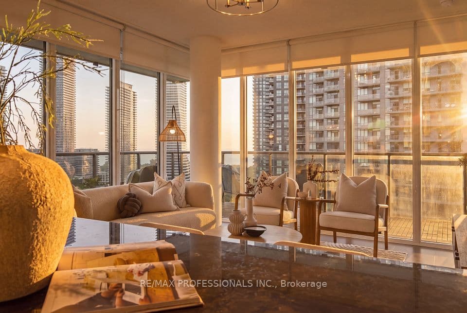 88 Park Lawn Road 2108, Toronto, ON M8Y 0B5 – main photo