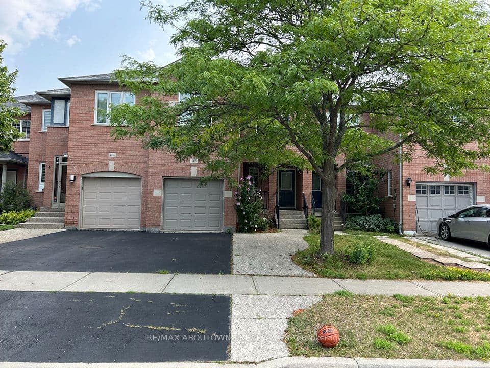 2473 Lazio Lane, Oakville, ON L6M 4P7 – main photo