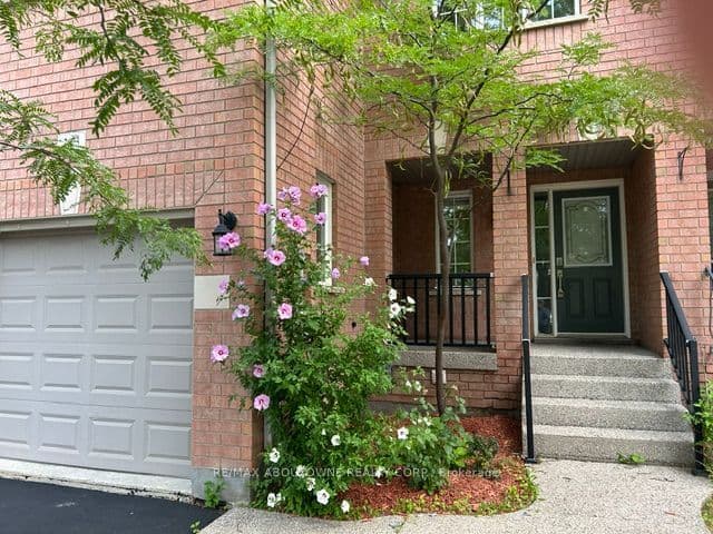 2473 Lazio Lane, Oakville, ON L6M 4P7 – photo 2