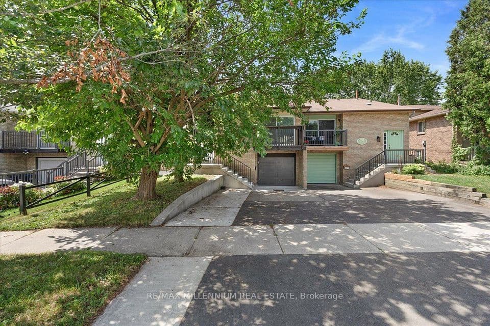 26 Talbot Street, Brampton, ON L6X 2P5 – photo 2