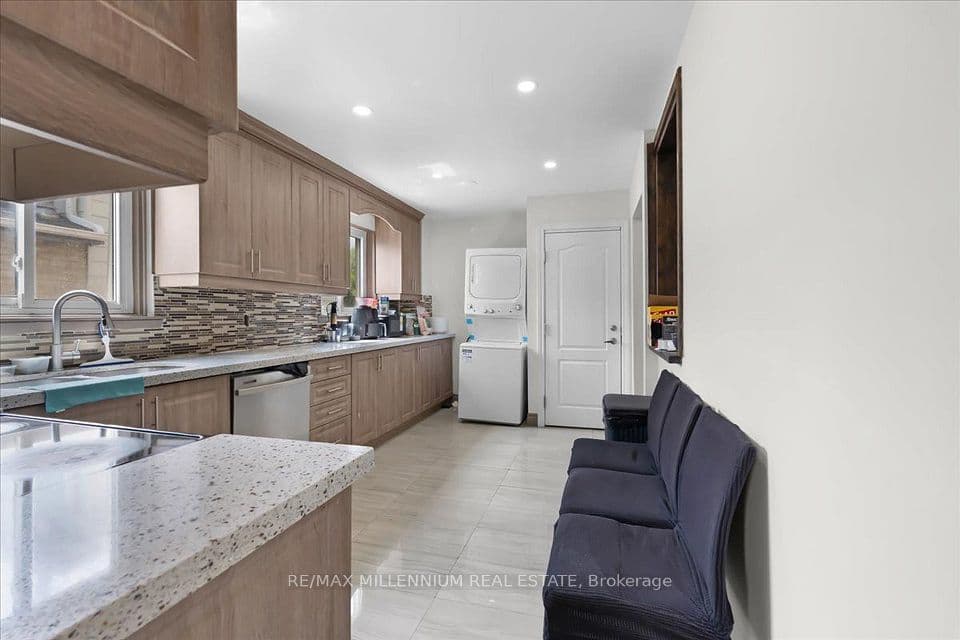 26 Talbot Street, Brampton, ON L6X 2P5 – photo 3