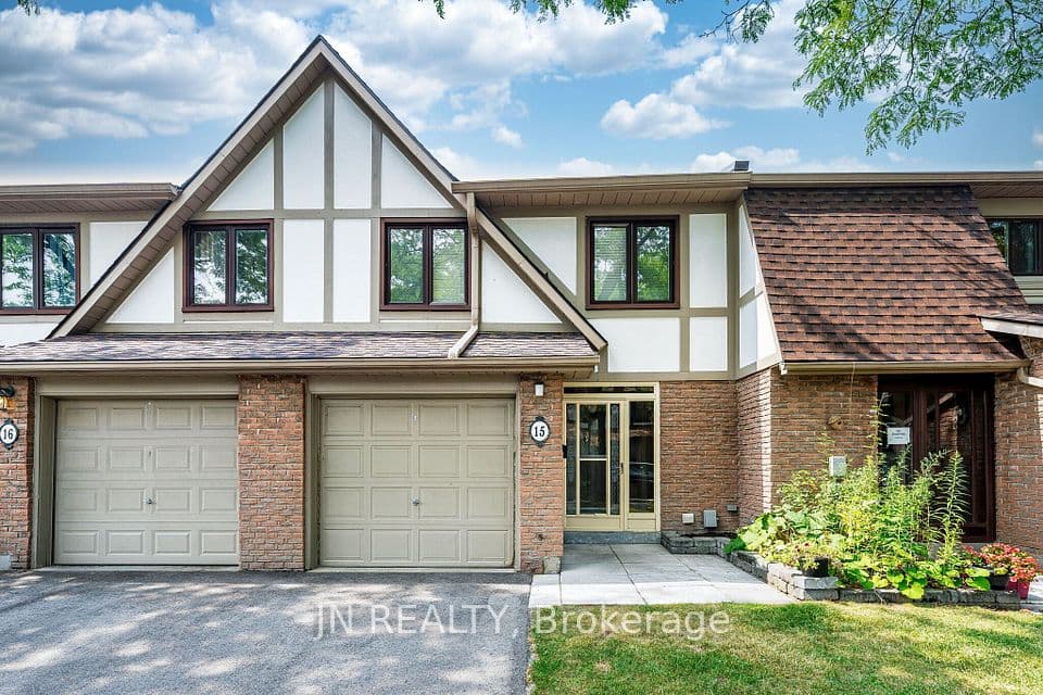 15 Gatwick Lane, Brampton, ON L6S 2E4 – main photo