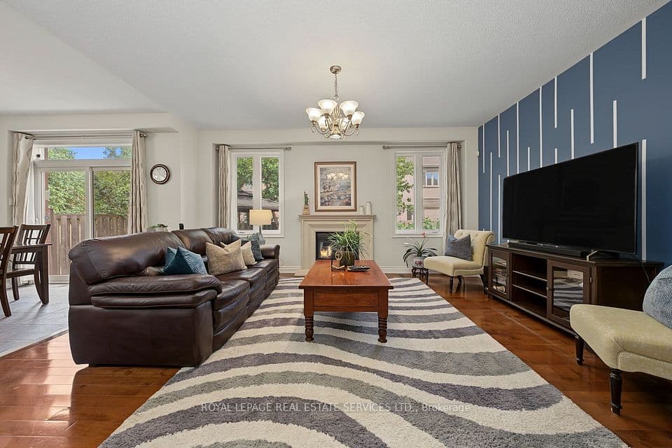 3368 Raspberry Bush Trail, Oakville, ON L6L 6V2 – photo 2