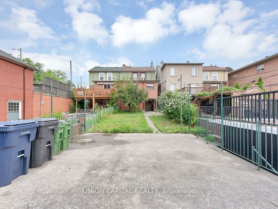 1373 Davenport Road, Toronto, ON M6H 2H5 – photo 2