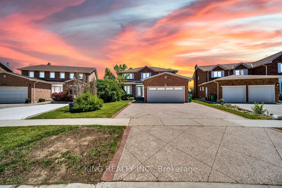 2606 Ambercroft Trail, Mississauga, ON L5M 4K3 – photo 2