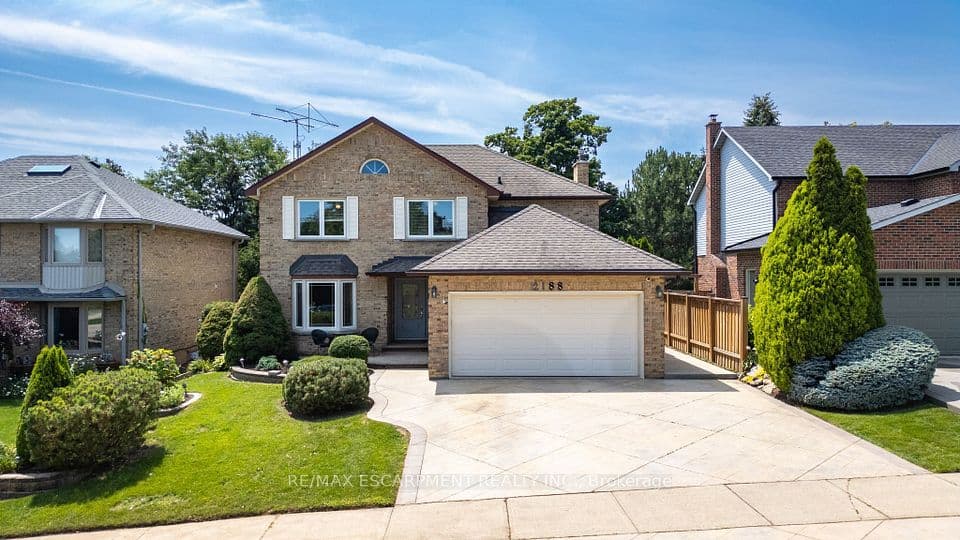 2188 BADER Crescent, Burlington, ON L7P 4N6 – photo 2