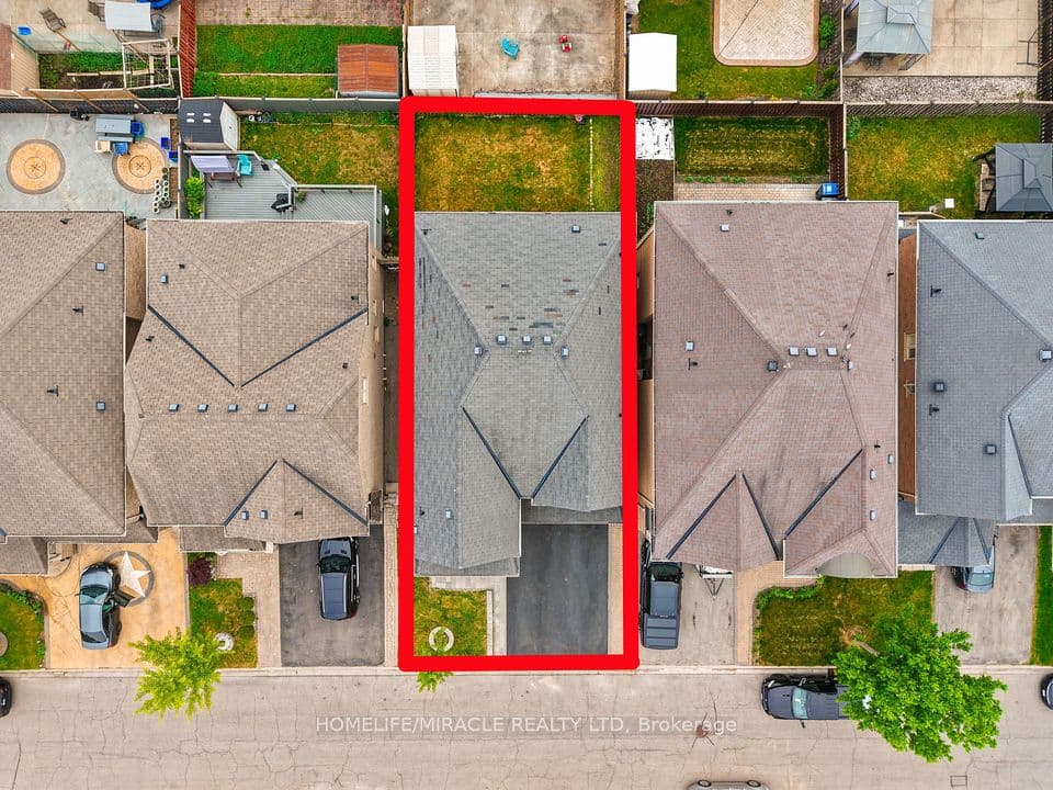 9 Gamson Crescent, Brampton, ON L6R 0V7 – photo 3