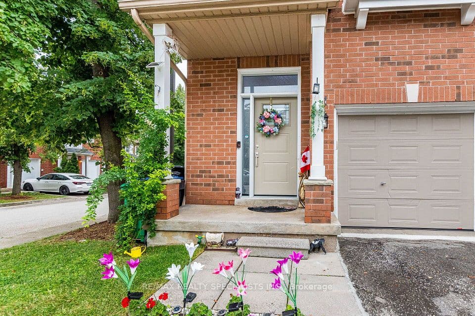 1588 South Parade Court 41, Mississauga, ON L5M 6E7 – photo 3