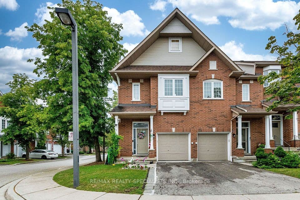 1588 South Parade Court 41, Mississauga, ON L5M 6E7 – main photo
