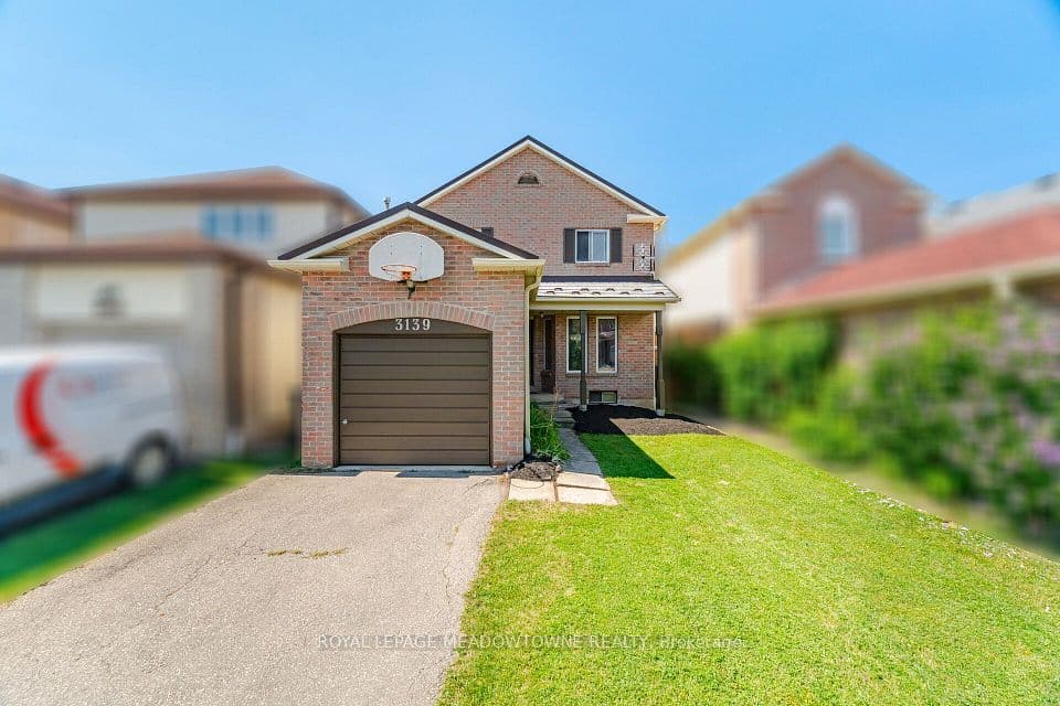 3139 Cambourne Crescent, Mississauga, ON L5N 5E8 – main photo