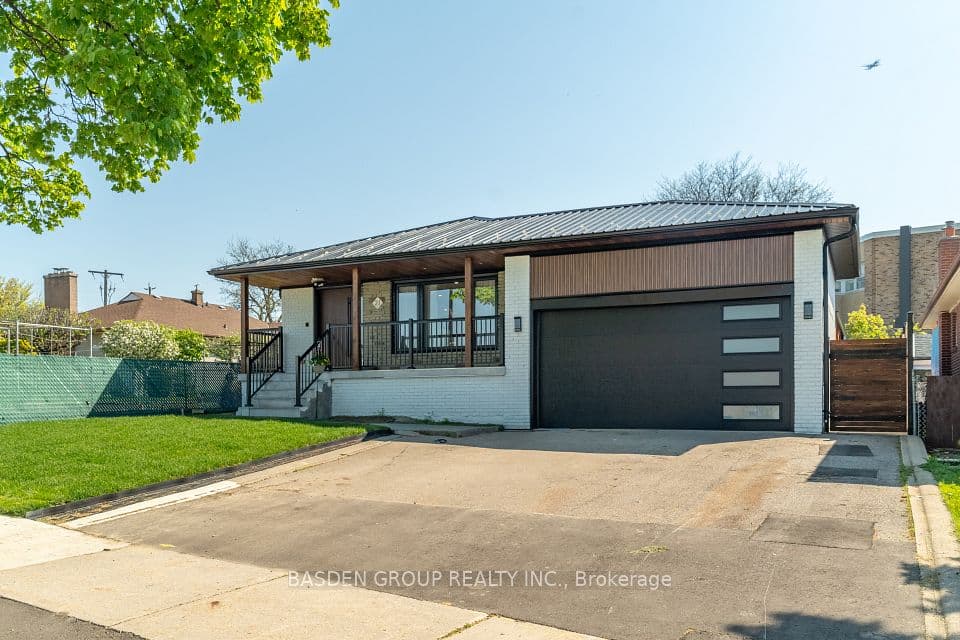 21 Mayberry Road, Toronto, ON M3N 2A5 – main photo