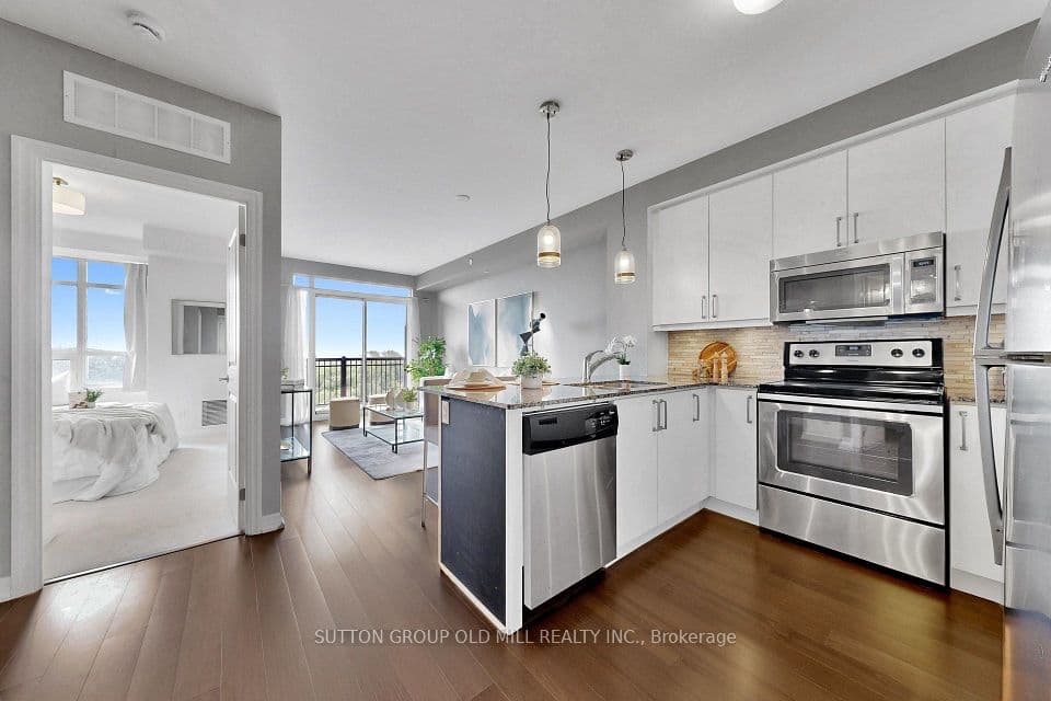 3563 Lake Shore Boulevard W 707, Toronto, ON M8W 0A3 – photo 2