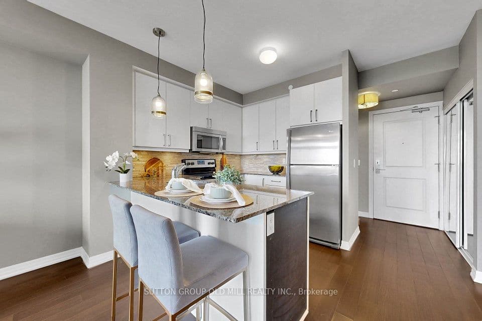 3563 Lake Shore Boulevard W 707, Toronto, ON M8W 0A3 – photo 3