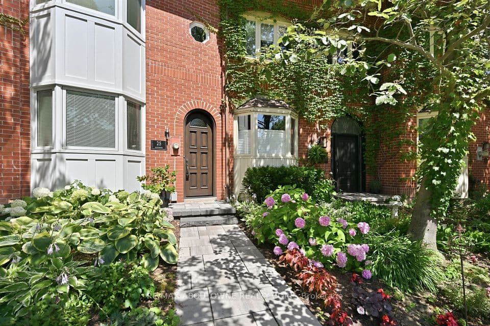25 Southwind Terrace, Oakville, ON L6L 6K6 – main photo