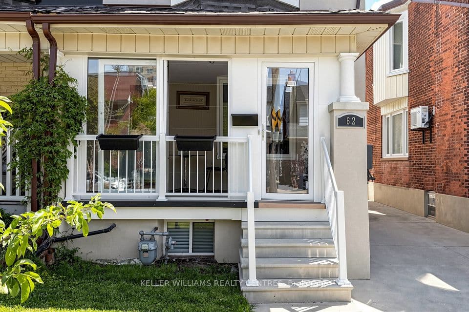 62 Hounslow Heath Road, Toronto, ON M6N 1G8 – photo 3