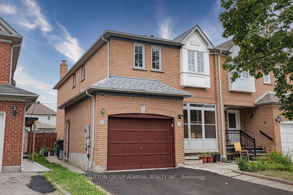 162 Bighorn Crescent, Brampton, ON L6R 1G1 – photo 2