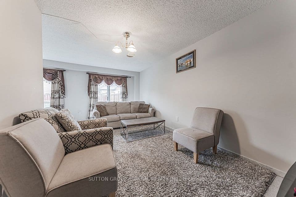 162 Bighorn Crescent, Brampton, ON L6R 1G1 – photo 3