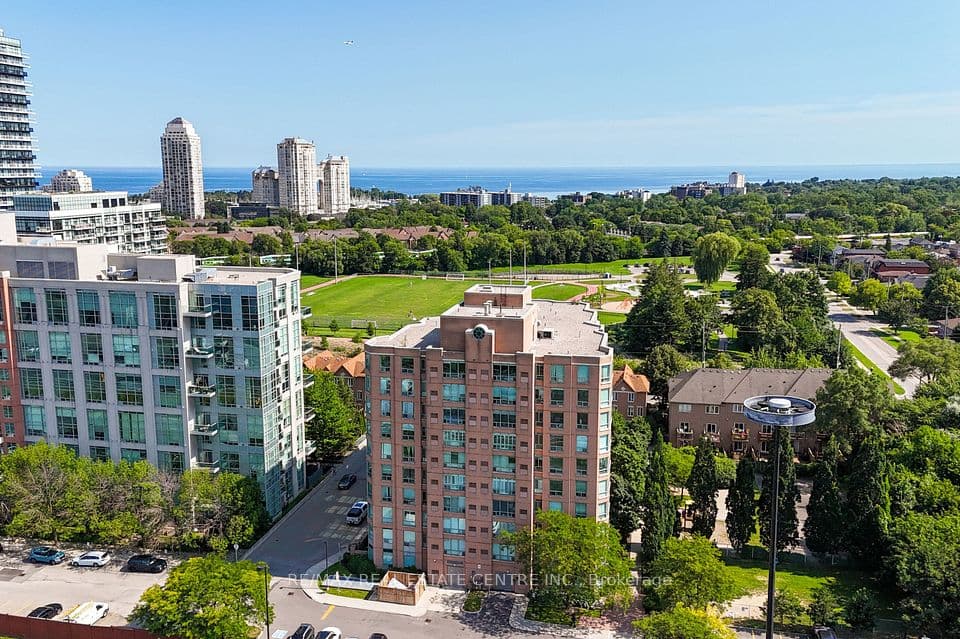 190 Manitoba Street 706, Toronto, ON M8Y 3Y8 – photo 2