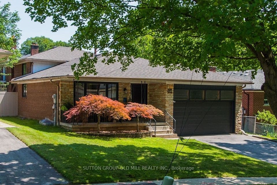 85 Bonnyview Drive, Toronto, ON M8Y 3G7 – main photo
