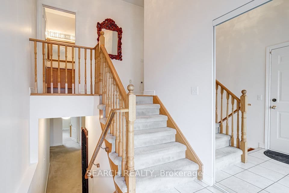19 Treeline Boulevard, Brampton, ON L6P 1C5 – photo 3