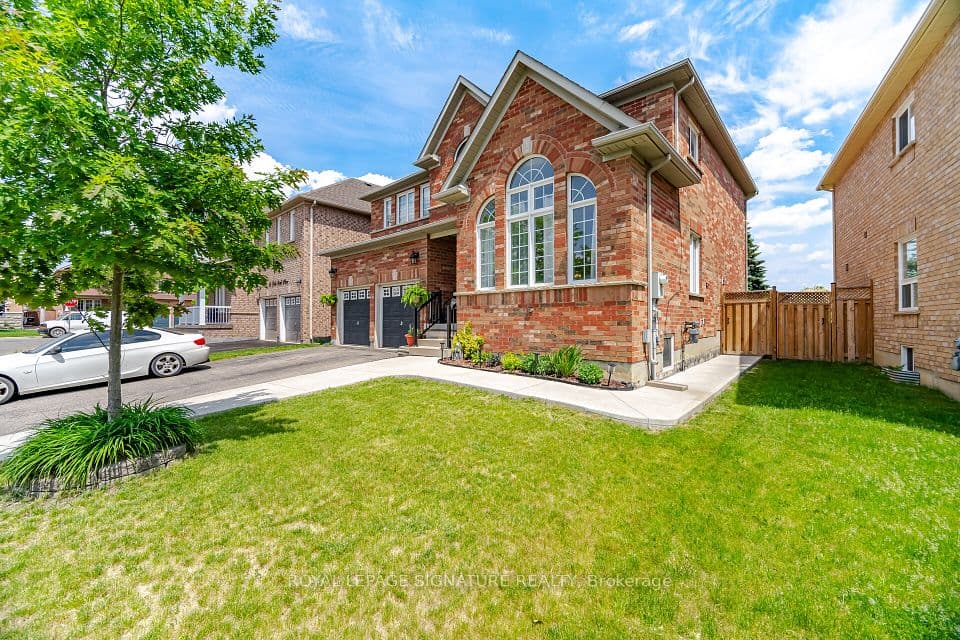 34 Nina Place N, Brampton, ON L7A 2E1 – photo 2