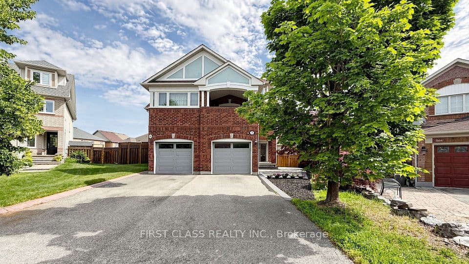 399 Stonetree Court, Mississauga, ON L5B 4H3 – main photo