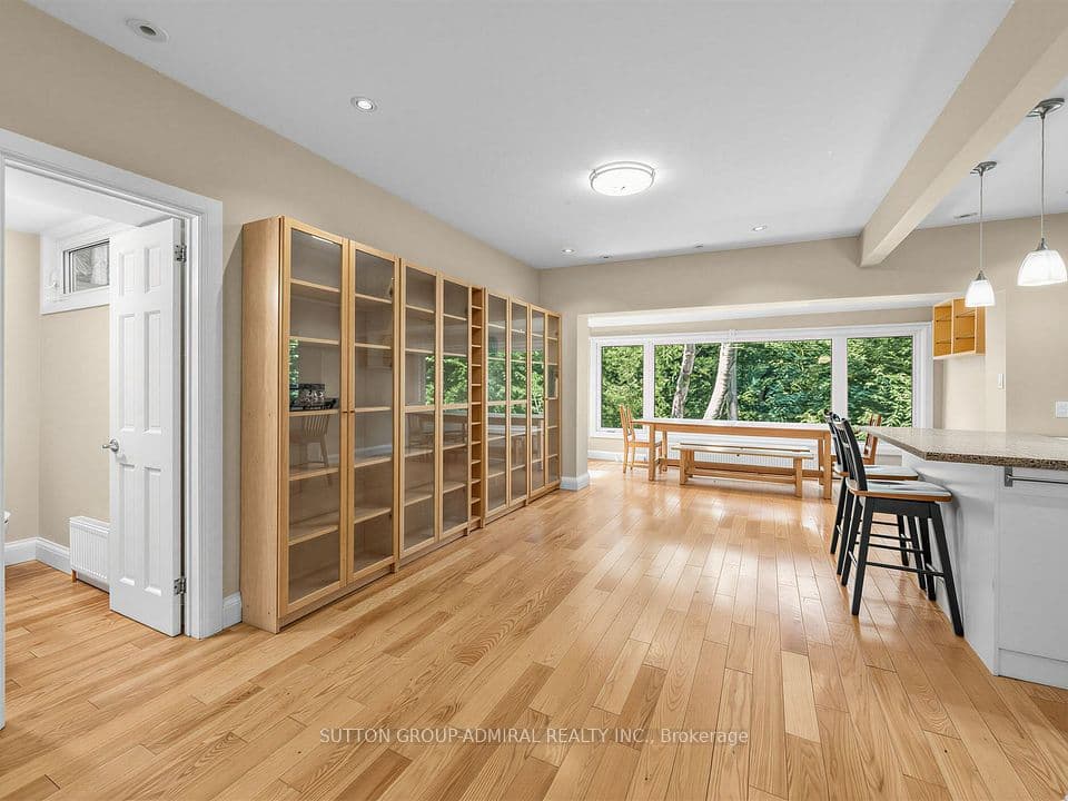 246 Ellis Avenue, Toronto, ON M6S 2X2 – photo 3