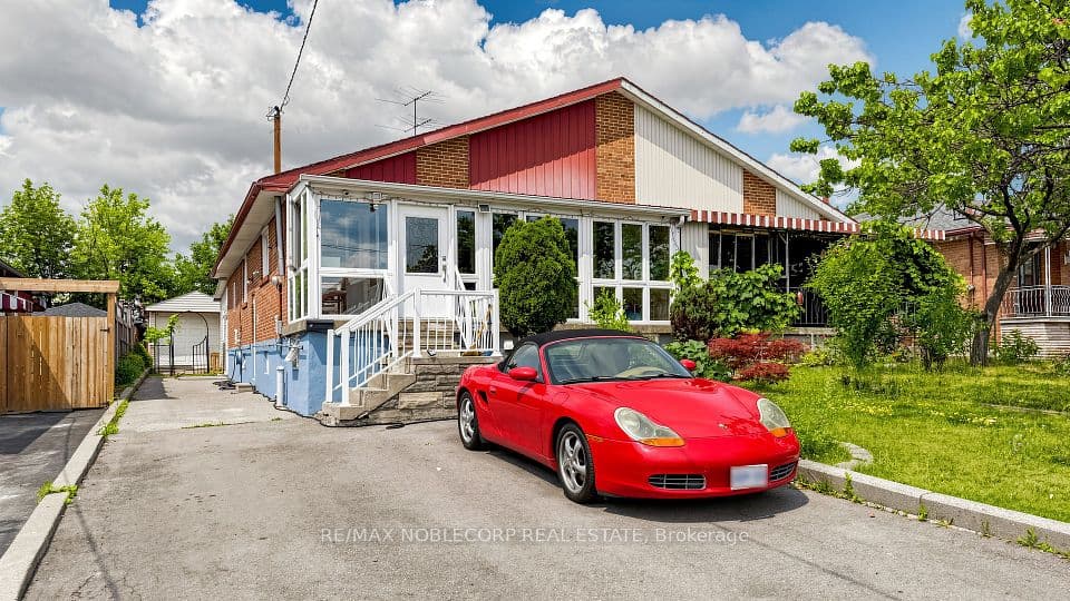 95 Snowood Court, Toronto, ON M3N 1E7 – photo 2