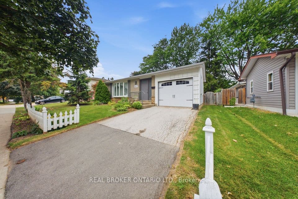 3157 Palmer Drive, Burlington, ON L7M 1L3 – photo 2