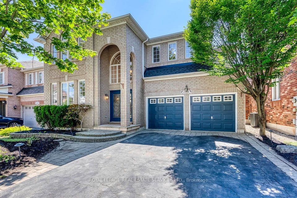2116 Blackforest Crescent, Oakville, ON L6M 4T6 – main photo