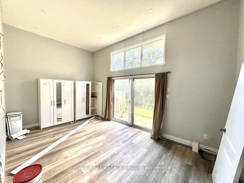 24 Mccallum Court, Brampton, ON L6W 3M4 – photo 2