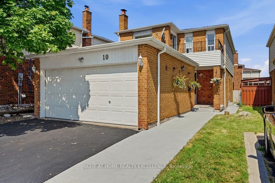 10 Banting Crescent, Brampton, ON L6Y 2L8 – main photo
