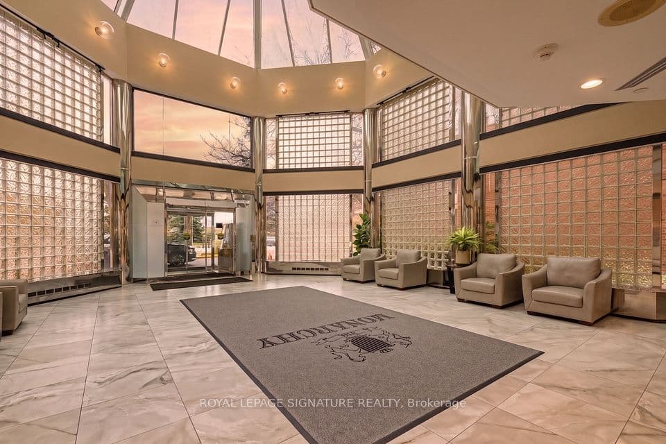 325 Webb Drive 707, Mississauga, ON L5B 3Z9 – photo 2