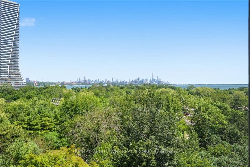 2261 Lakeshore Boulevard W 712, Toronto, ON M8V 3X1 – photo 3