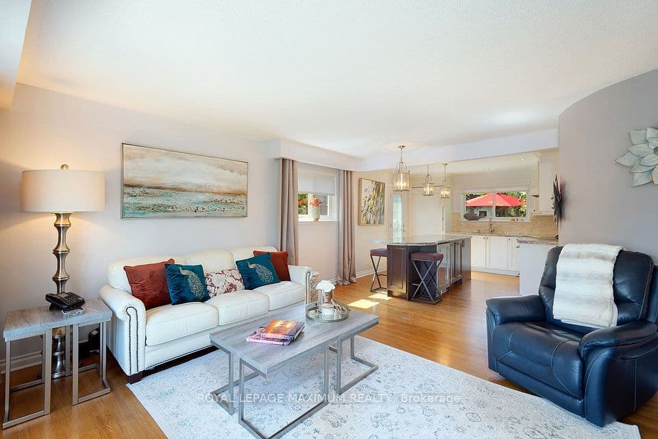 38 Abbey Road, Brampton, ON L6W 2T8 – photo 3