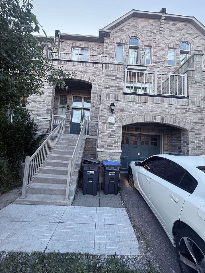 54 Chesterwood Crescent, Brampton, ON L6Y 0Z4 – main photo