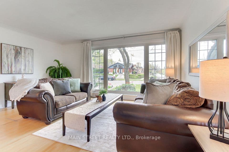 14 Westhampton Drive, Toronto, ON M9R 1X6 – photo 3