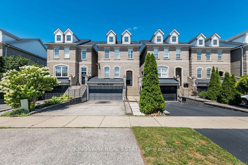 2057 White Dove Circle, Oakville, ON L6M 3R7 – main photo
