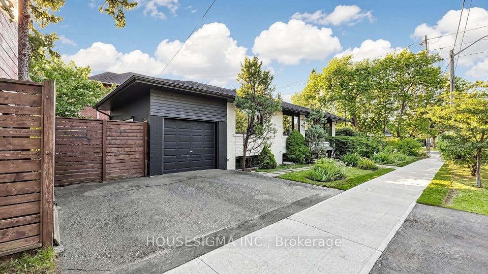 6 Koos Road, Toronto, ON M9C 1W3 – photo 3