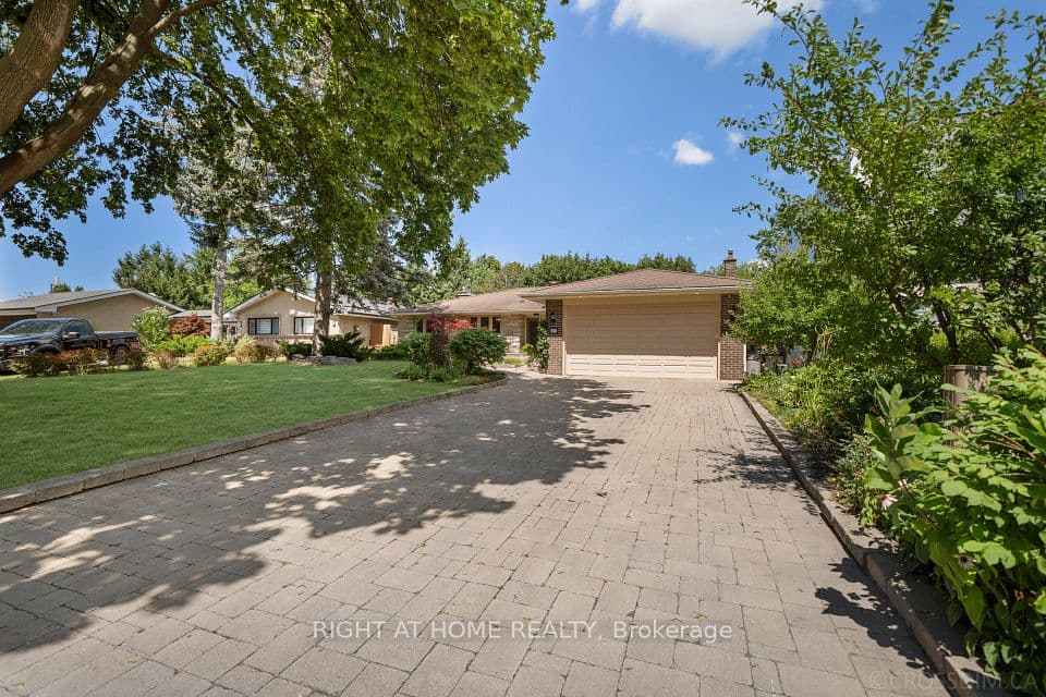 39 Grovetree Road, Toronto, ON M9V 2Y4 – photo 2