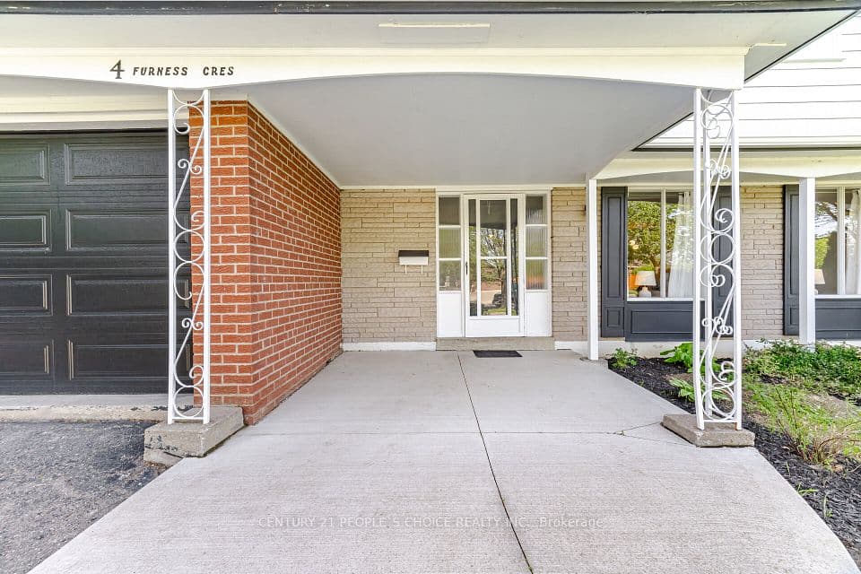 4 Furness Crescent, Toronto, ON M9V 3V1 – photo 3