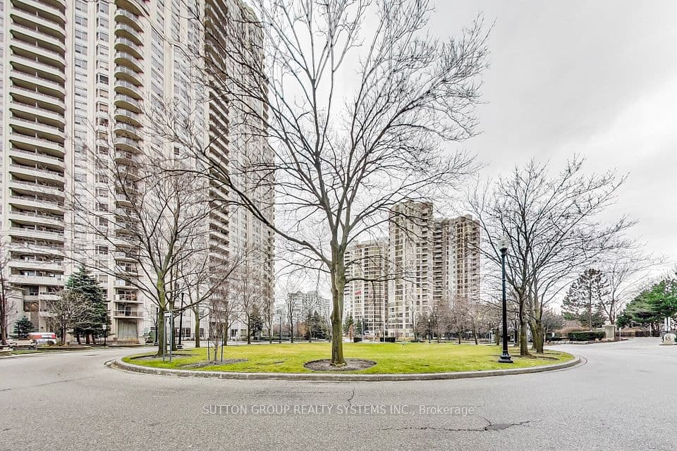 45 Kingsbridge Garden Circle N 3307, Mississauga, ON L5R 3K4 – photo 3