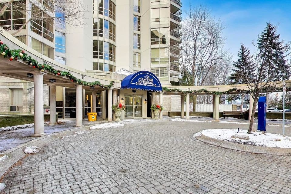 45 Kingsbridge Garden Circle N 3307, Mississauga, ON L5R 3K4 – photo 2