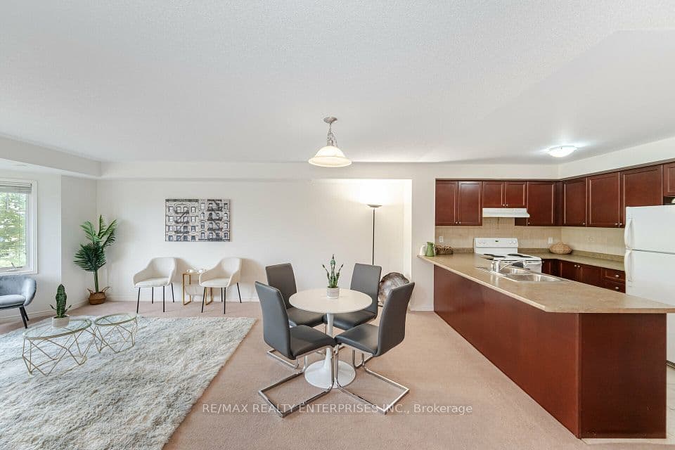 3375 Thomas Street 3,4, Mississauga, ON L5M 0P7 – photo 3