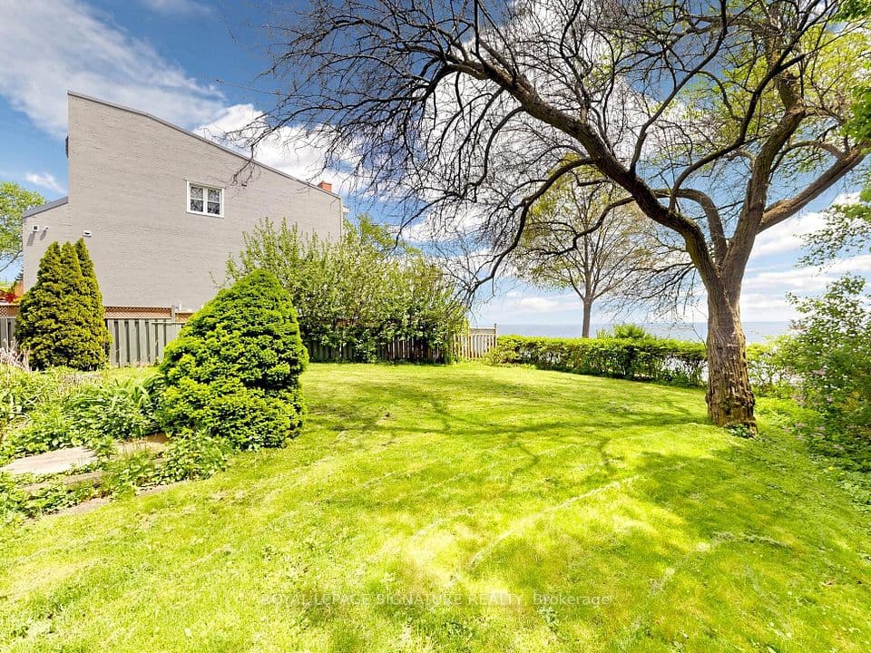 2094 Water's Edge Drive, Oakville, ON L6L 1A4 – photo 2