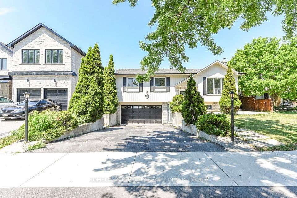 3315 Dwiggin Avenue, Mississauga, ON L4T 3J3 – photo 2
